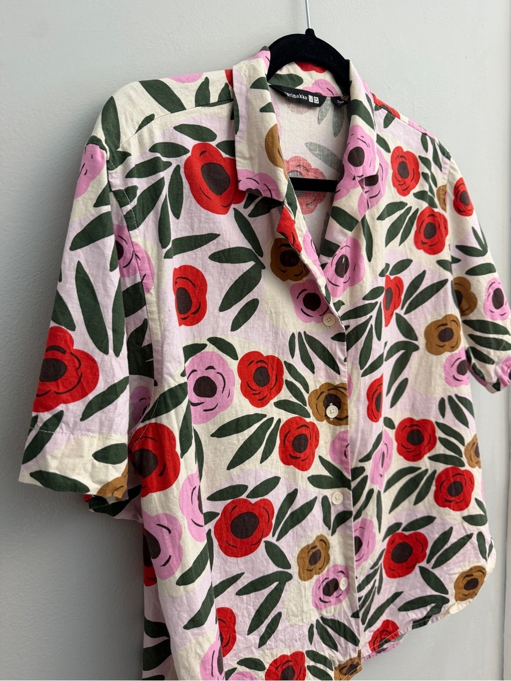 UNIQLO X Marimekko Linen-Blend Short-Sleeve Collared Shirt, Size Small - Picture 3 of 6
